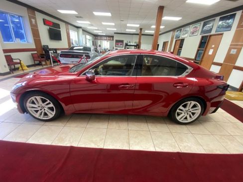Used 2022 Lexus IS 300 image 7