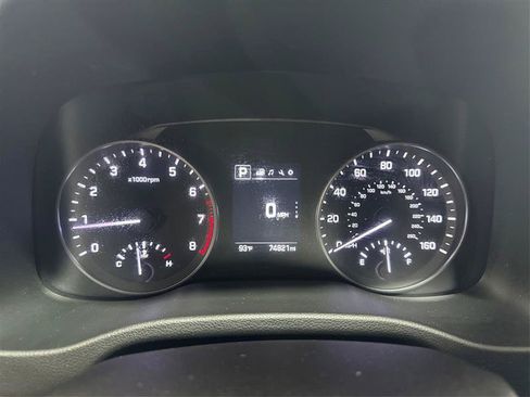 Used 2018 Hyundai Elantra SEL FWD image 17