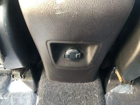 Used 2018 Toyota RAV4 XLE AWD/4WD image 23