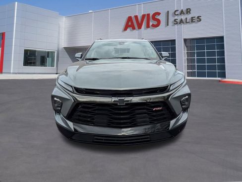 Used 2025 Chevrolet Blazer RS image 2