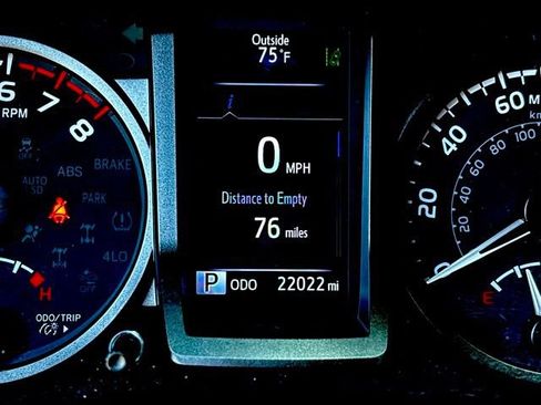 Used 2023 Toyota Tacoma TRD Off-Road image 19