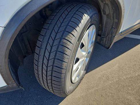 Used 2016 Nissan Rogue S image 36