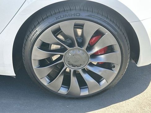 Used 2023 Tesla Model 3 Performance image 33