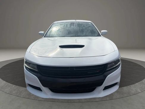 Used 2019 Dodge Charger SXT AWD/4WD image 8