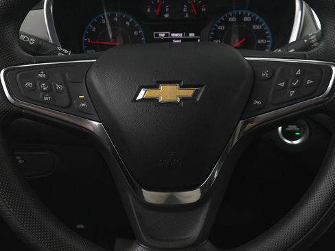 Used 2020 Chevrolet Equinox LS w/ LS Convenience Package image 21