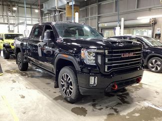 Used 2022 GMC Sierra 2500 AT4 w/ AT4 Premium Plus Package video 2