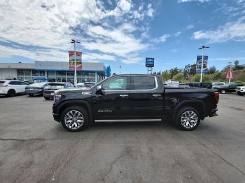 Used 2026 GMC Sierra 1500 Denali w/ Denali Reserve Package AWD/4WD image 1
