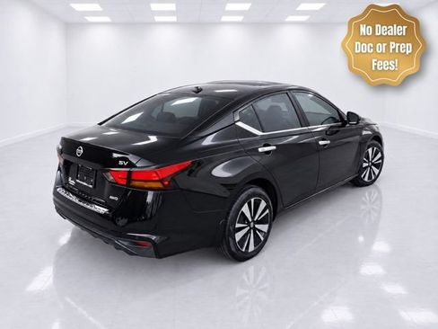 Used 2020 Nissan Altima 2.5 SV AWD/4WD image 3
