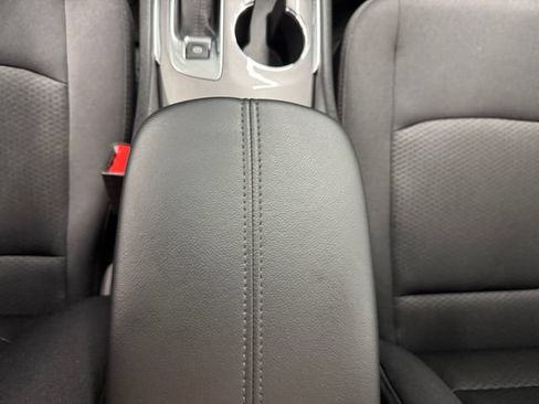 Used 2022 Chevrolet Malibu LT FWD image 16