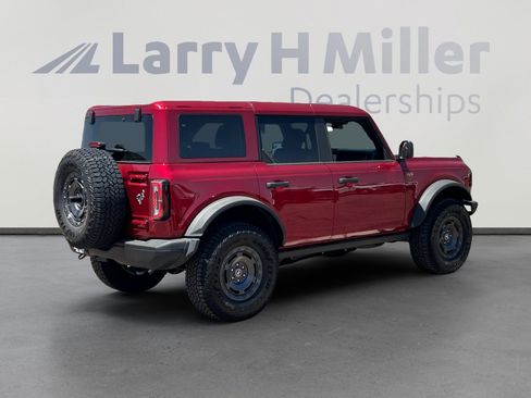 New 2025 Ford Bronco Badlands w/ Sasquatch Package AWD/4WD image 5