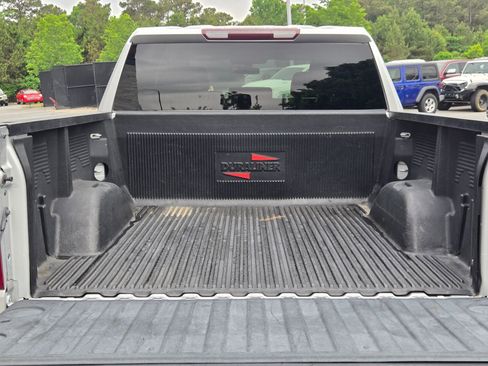 Used 2020 Chevrolet Silverado 1500 LT RWD image 18