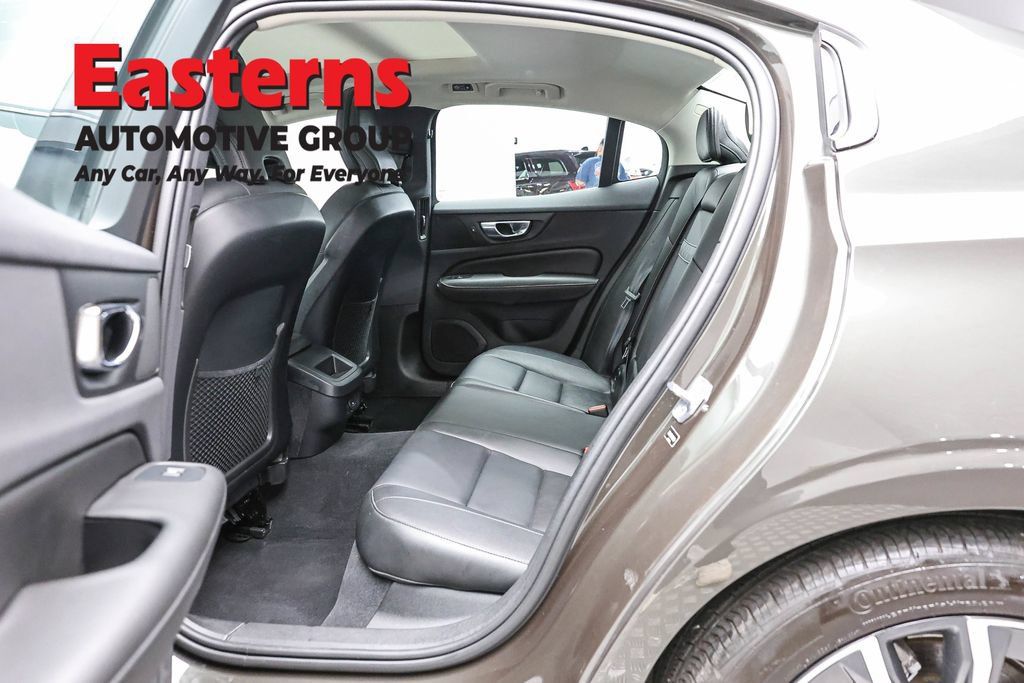 Used 2022 Volvo S60 B5 Inscription AWD/4WD image 23