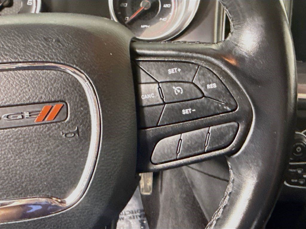 Used 2022 Dodge Charger SXT RWD image 11