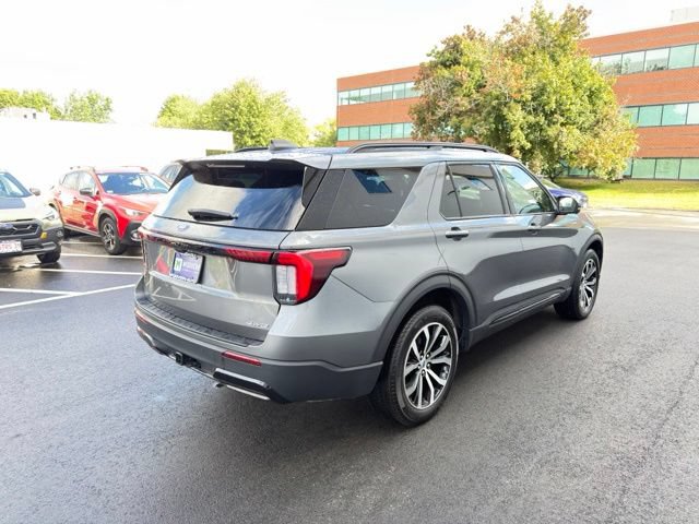 Used 2025 Ford Explorer ST-Line AWD/4WD image 6