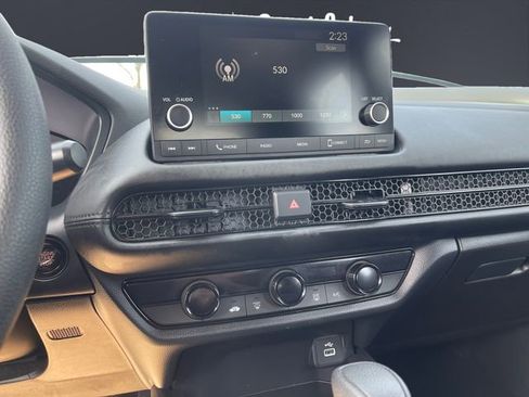 Certified 2025 Honda HR-V LX image 11