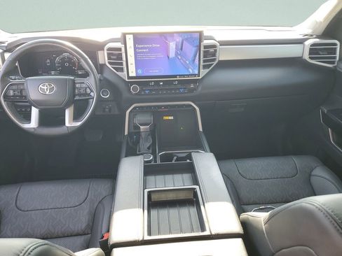 Used 2024 Toyota Tundra Limited AWD/4WD image 11