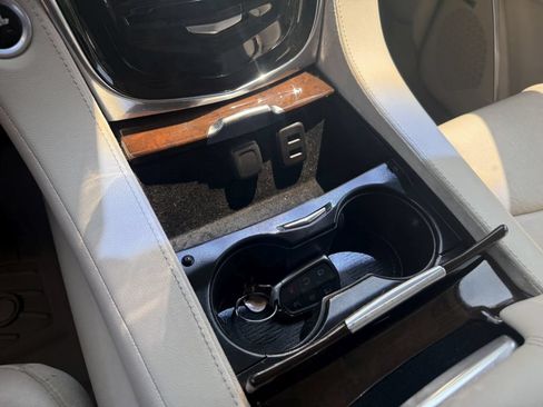 Used 2016 Cadillac Escalade Luxury AWD/4WD image 49