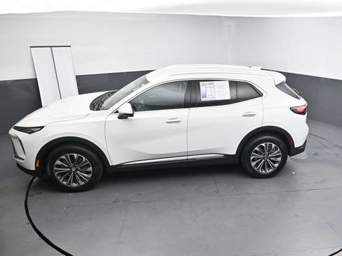 Used 2025 Buick Envision Preferred AWD/4WD image 21