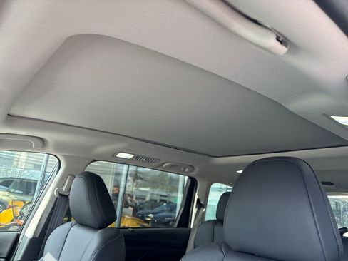 Certified 2023 Subaru Ascent Limited w/ Technology Package image 13