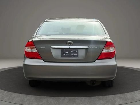 Used 2003 Toyota Camry LE FWD image 5