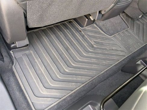 Certified 2025 Subaru Ascent Limited w/ Popular Package #1 image 34