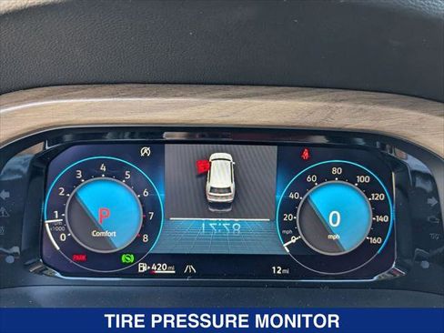 New 2025 Volkswagen Atlas SE image 11