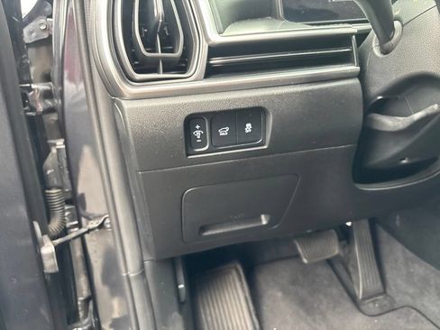 Used 2024 Kia Sorento EX w/ Panoramic Sunroof Package FWD image 21