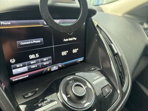 Used 2015 Ford Escape Titanium FWD image 6