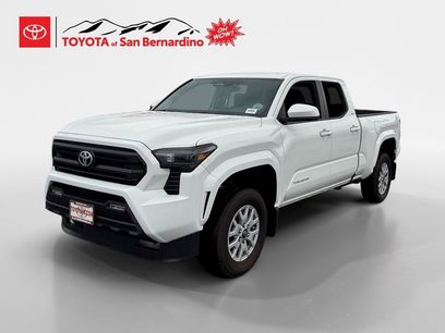 New 2025 Toyota Tacoma SR5