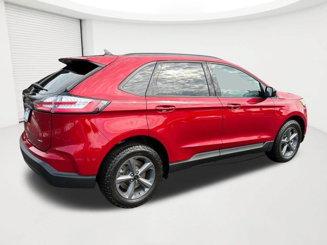 Used 2023 Ford Edge SEL w/ Sport Appearance Package AWD/4WD image 5
