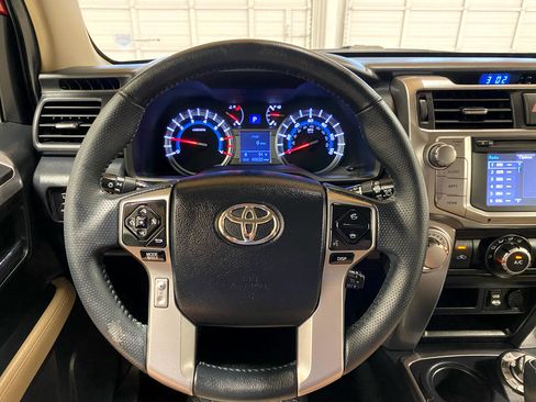 Used 2017 Toyota 4Runner SR5 image 15