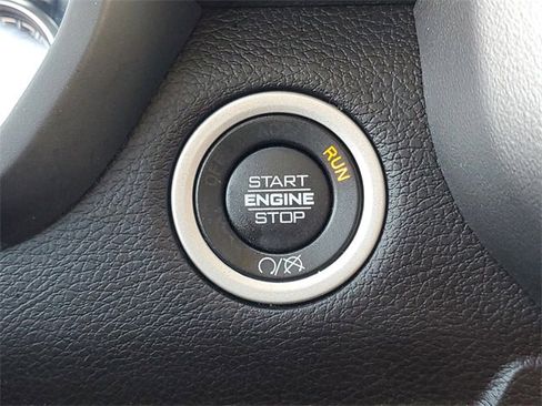 Used 2023 RAM 3500 Big Horn w/ Night Edition image 24