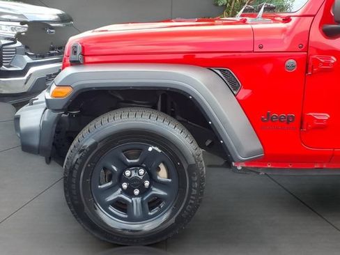 Used 2024 Jeep Wrangler Unlimited Sport AWD/4WD image 27