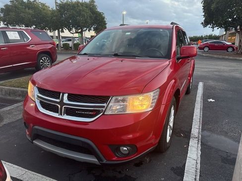 Used 2017 Dodge Journey SXT w/ Premium Group image 1