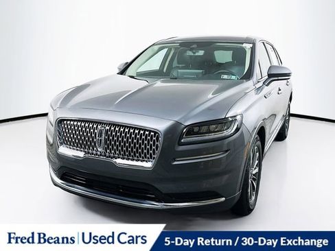 Used 2022 Lincoln Nautilus AWD w/ Premium Package image 3