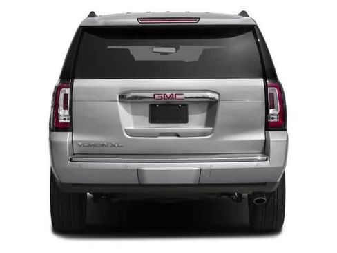 Used 2016 GMC Yukon XL Denali w/ Open Road Package image 8