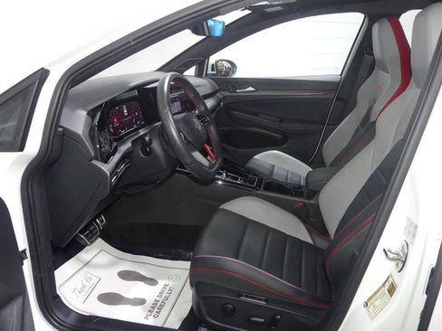 Used 2024 Volkswagen GTI SE FWD image 21
