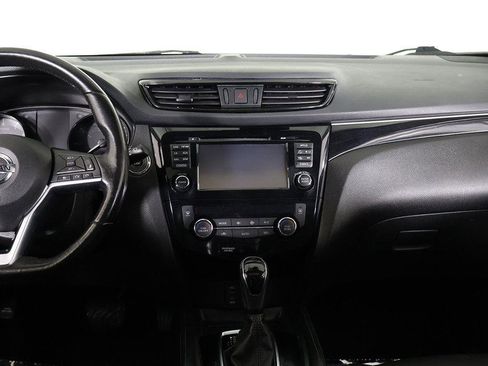 Used 2018 Nissan Rogue Sport SL w/ SL Premium Package image 44