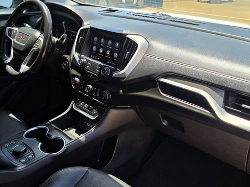 Used 2020 GMC Terrain SLT FWD image 32