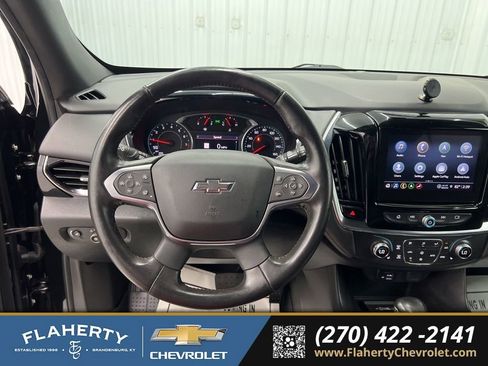 Used 2022 Chevrolet Traverse RS w/ LPO, Floor Liner Package AWD/4WD image 28