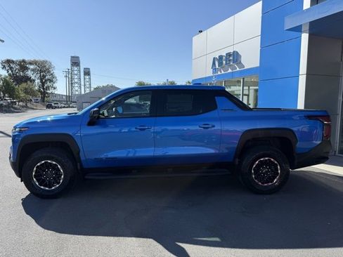 New 2026 Chevrolet Silverado EV Trail Boss image 5
