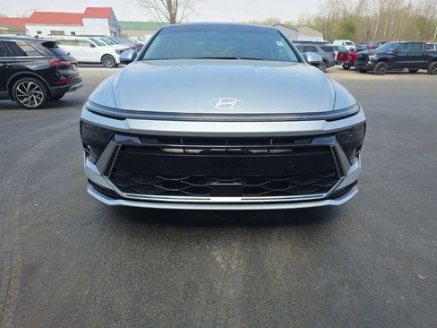 Used 2024 Hyundai Sonata SEL w/ Convenience Package FWD image 4