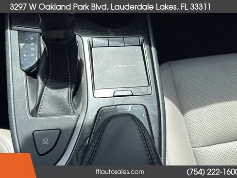 Used 2019 Lexus UX 200 w/ Premium Package FWD image 57