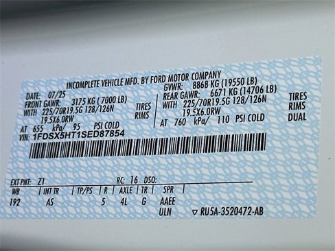 New 2025 Ford F550 4x4 Supercab Super Duty image 17