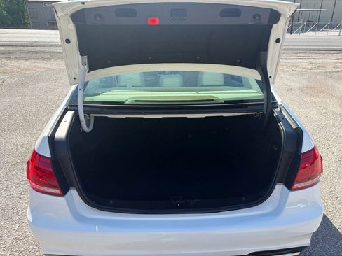 Used 2014 Mercedes-Benz E 350 Sedan image 16