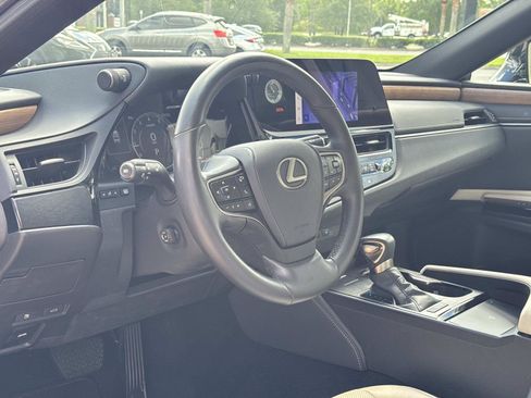 Used 2024 Lexus ES 350 w/ Premium Package FWD image 16