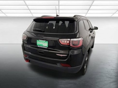 Used 2018 Jeep Compass Trailhawk w/ Cold Weather Group AWD/4WD image 7