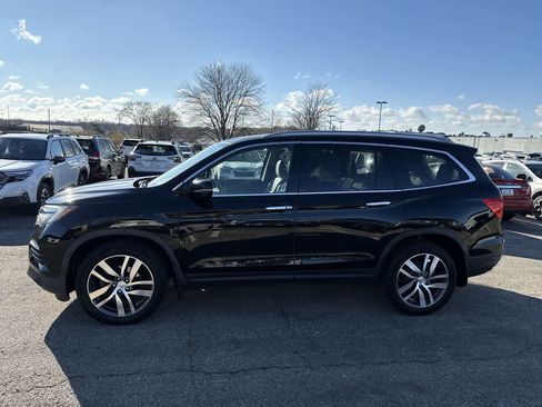 Used 2016 Honda Pilot Touring image 3
