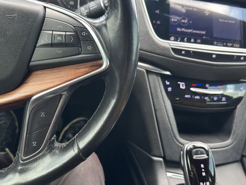 Used 2021 Cadillac XT5 Premium Luxury FWD image 23
