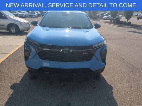 Certified 2024 Chevrolet Trax RS w/ Sunroof Package FWD image 12